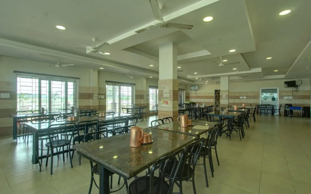 OYO 26739 Arasu Regency