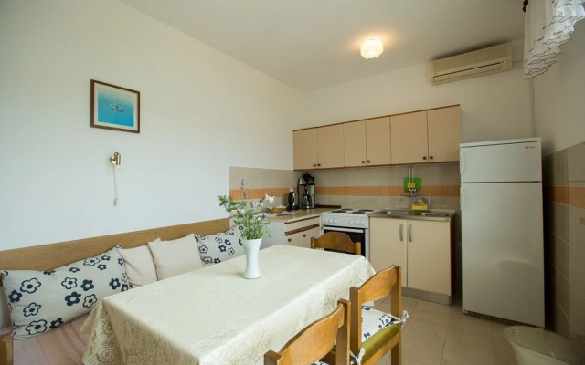 Frane - 20 m From Beach - A1