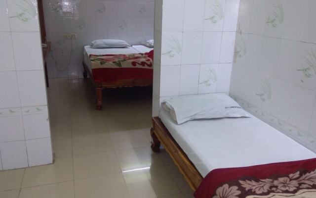 Iroomz Nama Residency
