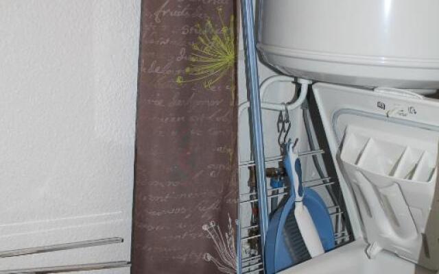Studio confortable avec vue mer et port
