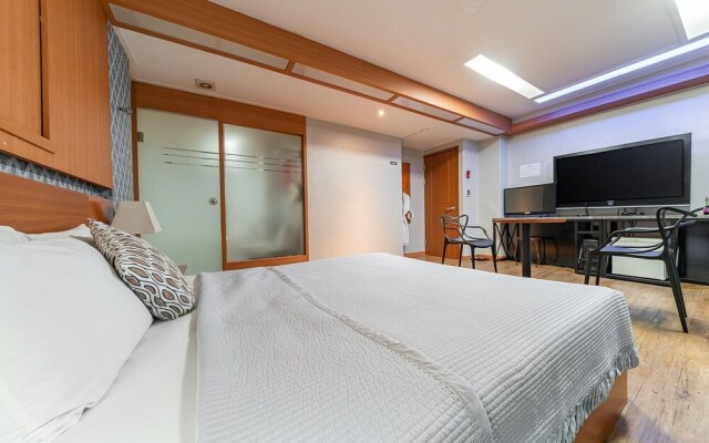 Oryu Bon Motel