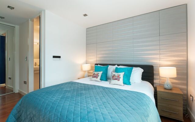 River view Luxury 3bed flat with views