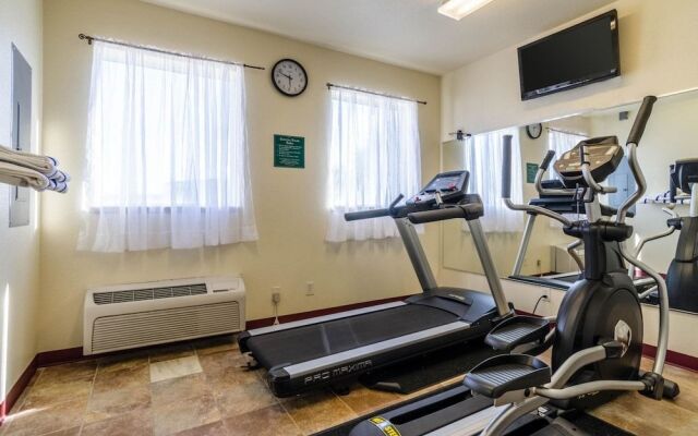 Holiday Inn Express Wichita North - Park City