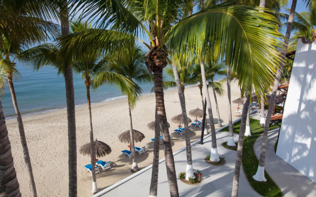 Vista Vallarta All Suites on the Beach