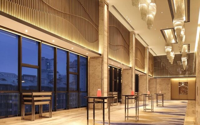 Crowne Plaza Yibin by IHG