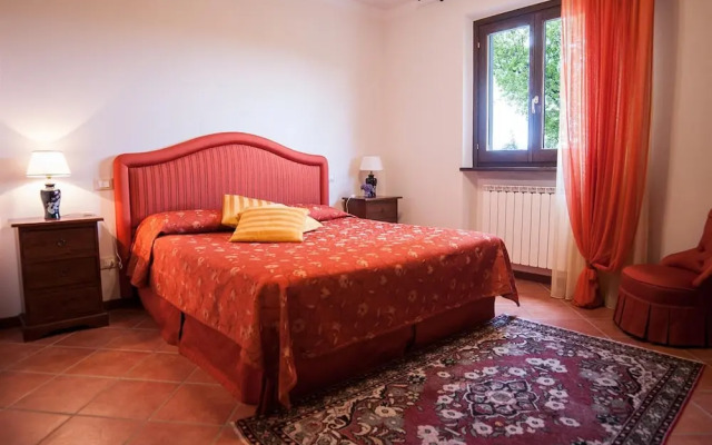 Wonderful Villa With Private Pool in the Heart of Tuscany