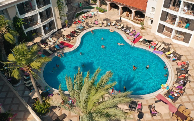 Club Anastasia Aparthotel