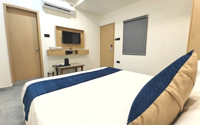 The Sky Comfort Hotel Krisha Dwarka