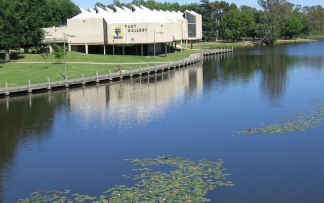 Avondel Motor Inn, Benalla