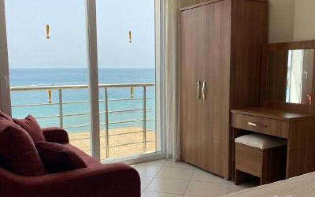 Seaside Apart Hotel