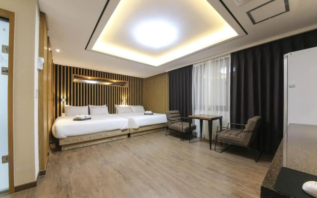 Stay Hotel