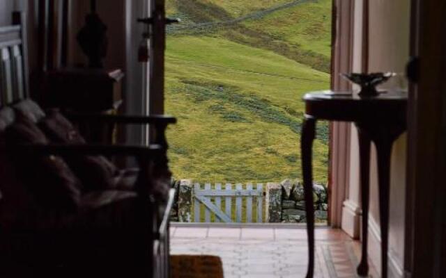 The Dash Farmhouse