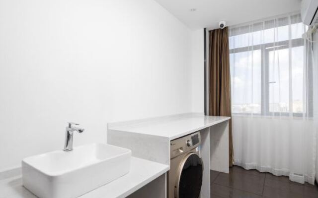 City Comfort Inn Hotel (Lingao Shopping Plaza)