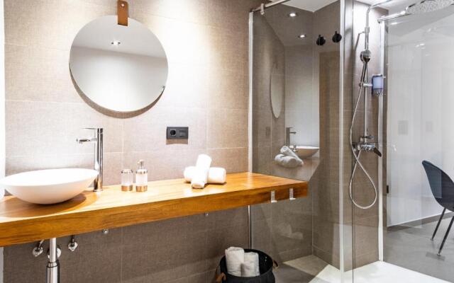 Poem Suites, Las Canteras