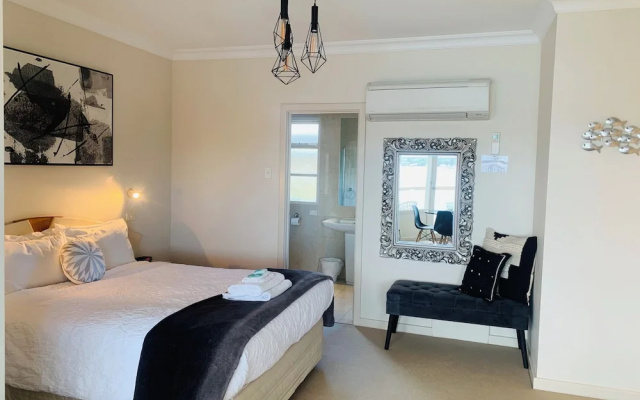 Bluffview Accommodation – Guest Rooms – Encounter Bay