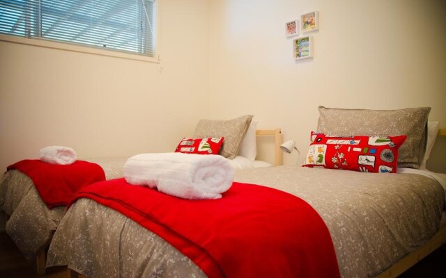 Seacombe Apartments