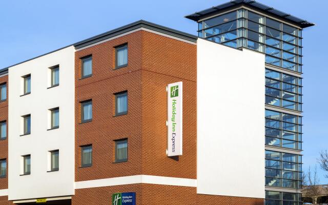 Holiday Inn Express Harlow, an IHG Hotel