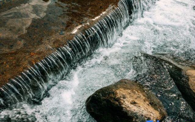 Yaojia｜Township see cloud bamboo Valley river hot spring guest house
