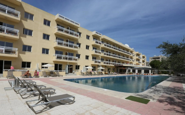 Sunquest Gardens Holiday Resort