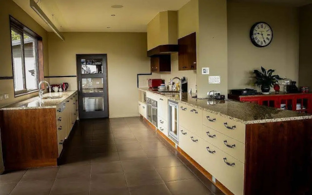 Waipuna Estate