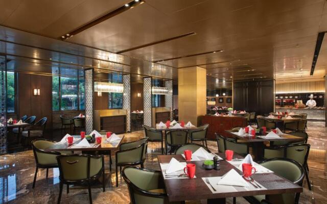 HUALUXE Xi'an Tanghua by IHG