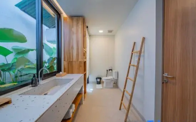 Umah Jerapah Modern 2BR Exquisite Villa in Canggu