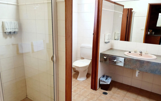 Golden Grain Motor Inn