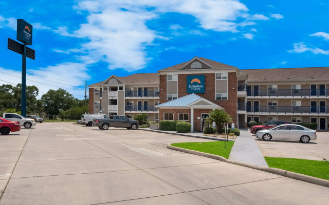 Suburban Studios Biloxi North Area