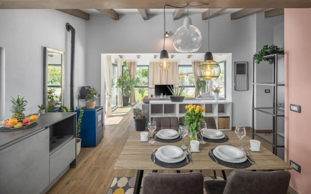 Beautiful Home in Rovinj With Jacuzzi, Wifi and 1 Bedrooms