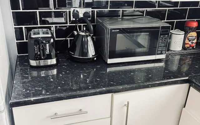 Charming 3 bed Holiday House in Birmingham
