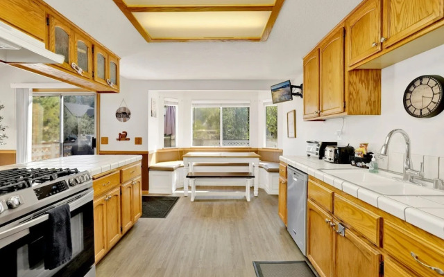 Divine Chateau #2357