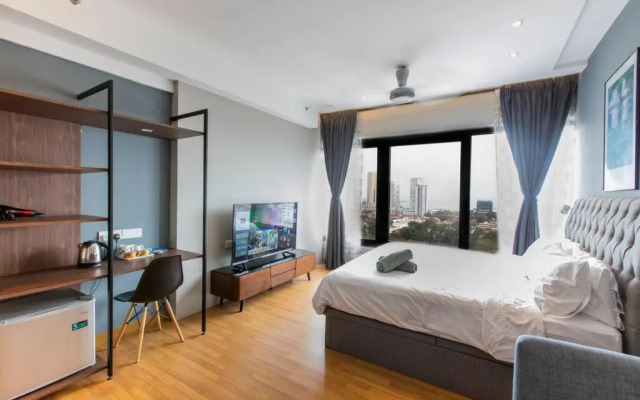 Unique Tropicana Seaview Luxury Studio Suite