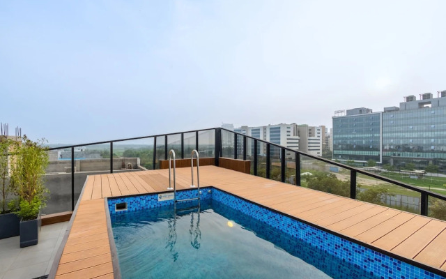 Saltstayz Autograph Advant & Sector 144