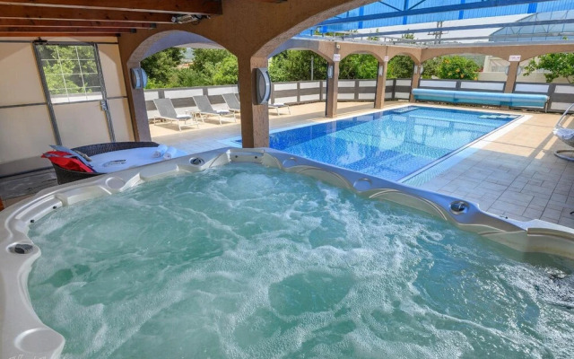 Lev HaHoresh Suites