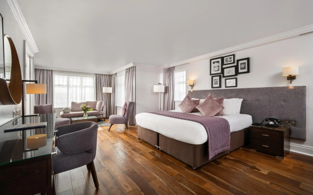 Ivanhoe Hotel and Inn