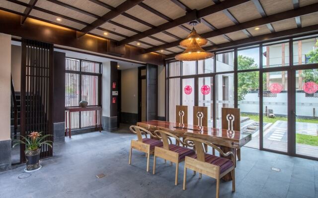 Lijiang Jin Mao Unique Hotel & Resort