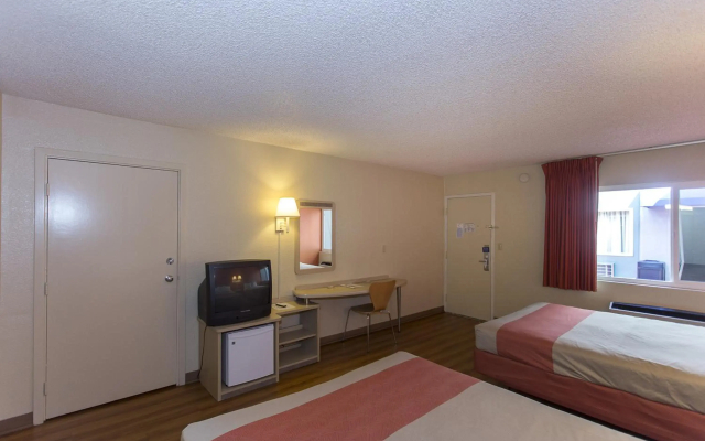 Cathedral Hill Hotel