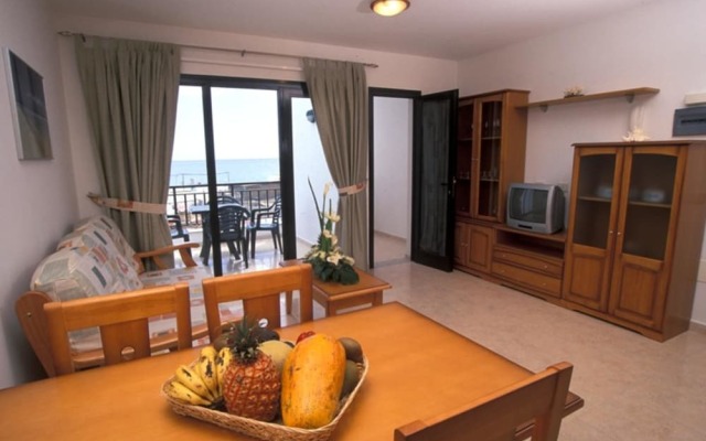 Cala Apartments 2Pax 1C