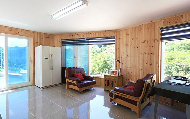 Gapyeong Heights 500 Pension & Campground