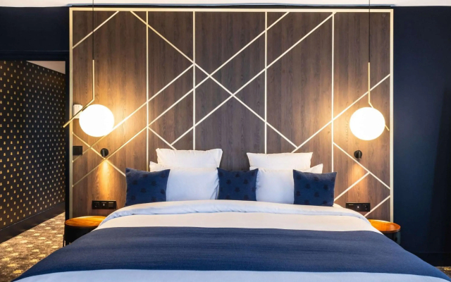 Aigle Noir Hotel Fontainebleau -  MGallery Collection