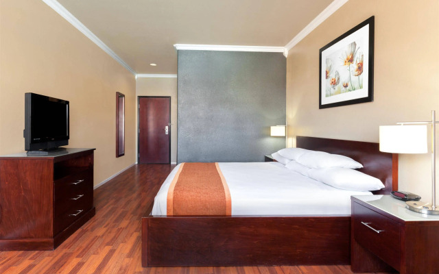 Lone Star Inn & Suites