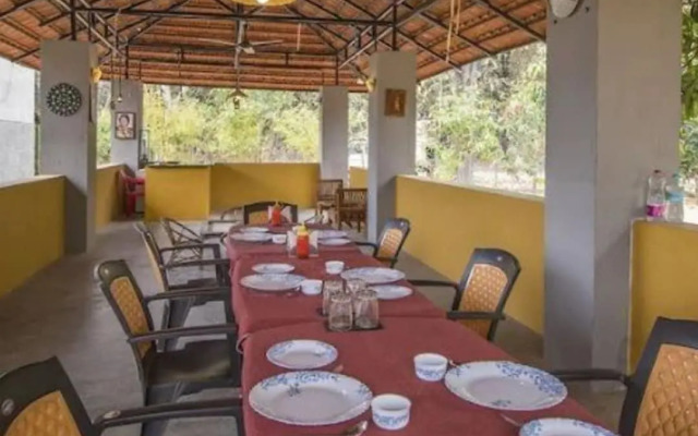 Kanha Kiskindha Resort