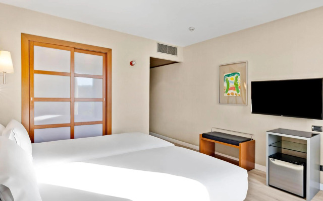 AC Hotel Zaragoza Los Enlaces by Marriott