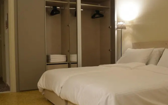 Nea Makri Beach Apartment