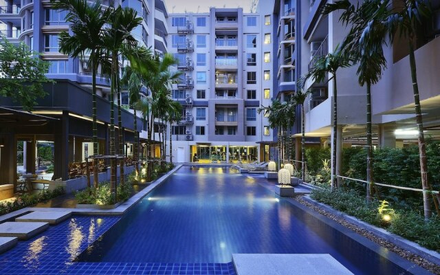 Locals Sathorn Siamese Nang Linchee Apartments