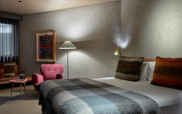 Ovolo Canberra, a Wyndham Hotel