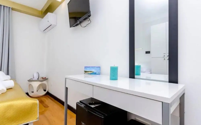 Room-all Saints Suites B&b Kastela - Dou