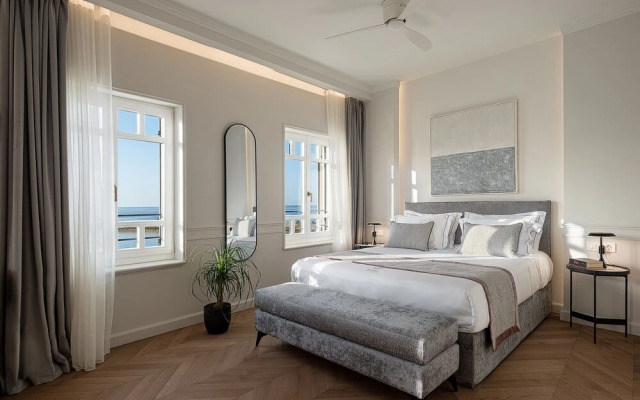 Riviera Suites