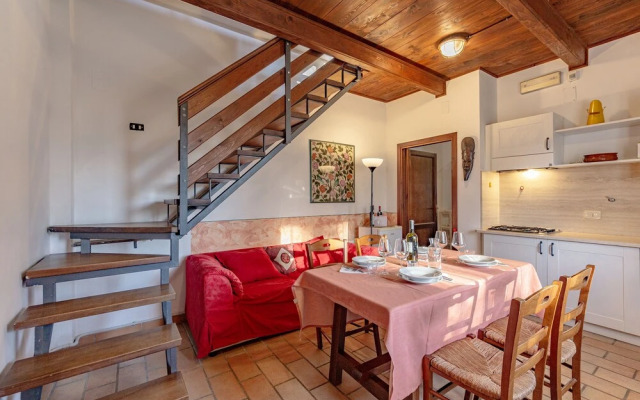 Rosehip apt With Shared Pool