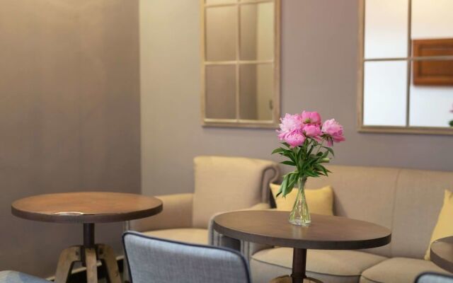 Antler Boutique Hotel